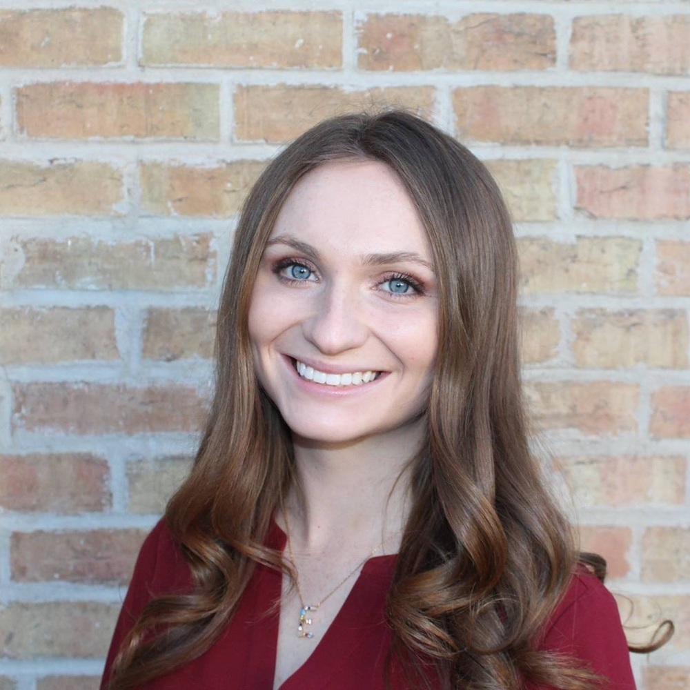 Meet your Posher, Emi